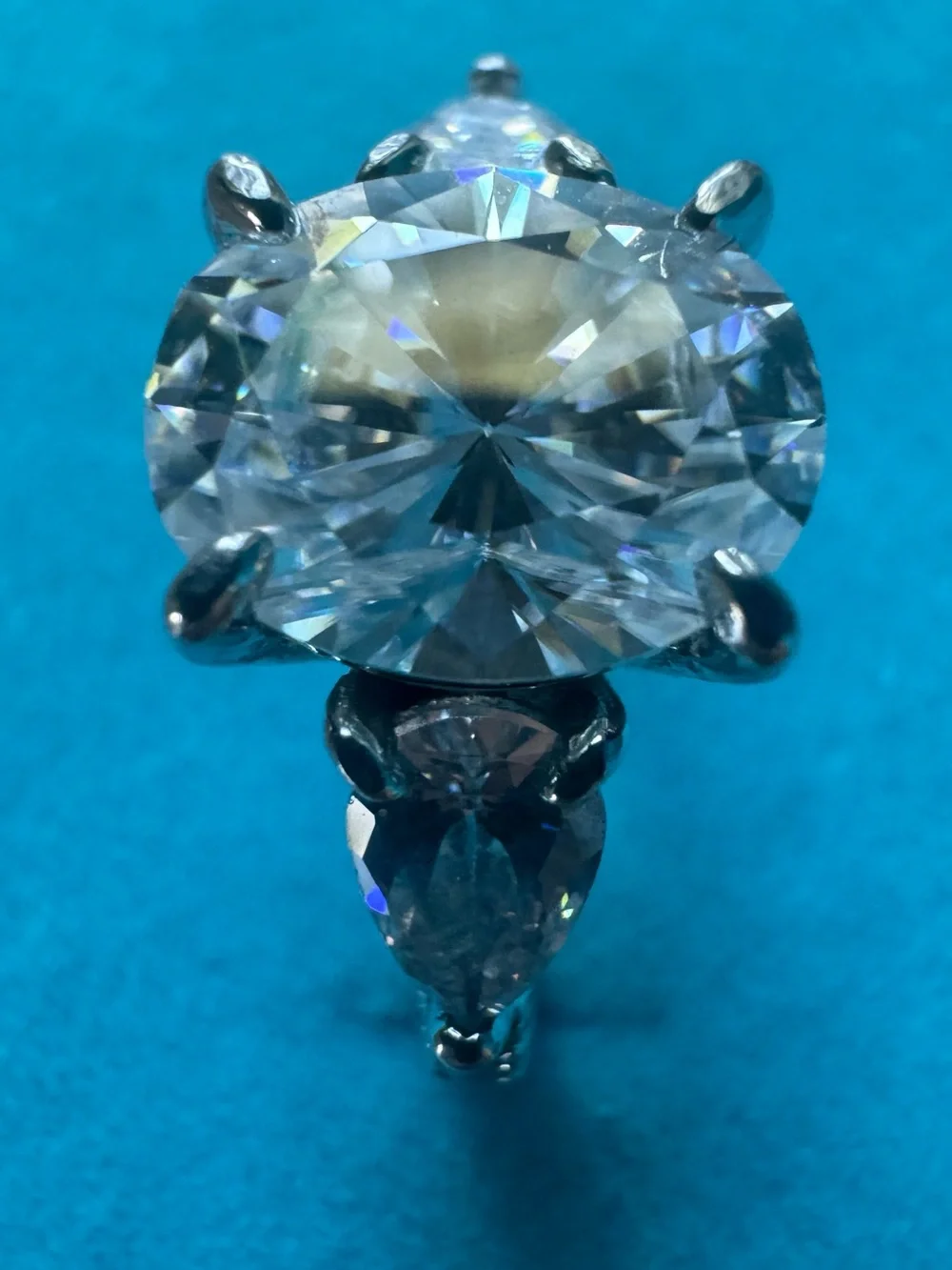 Moissanite 3ct 18K gold Sterling Oval-Cut size 6 Ring Pear Side Stones Pave band